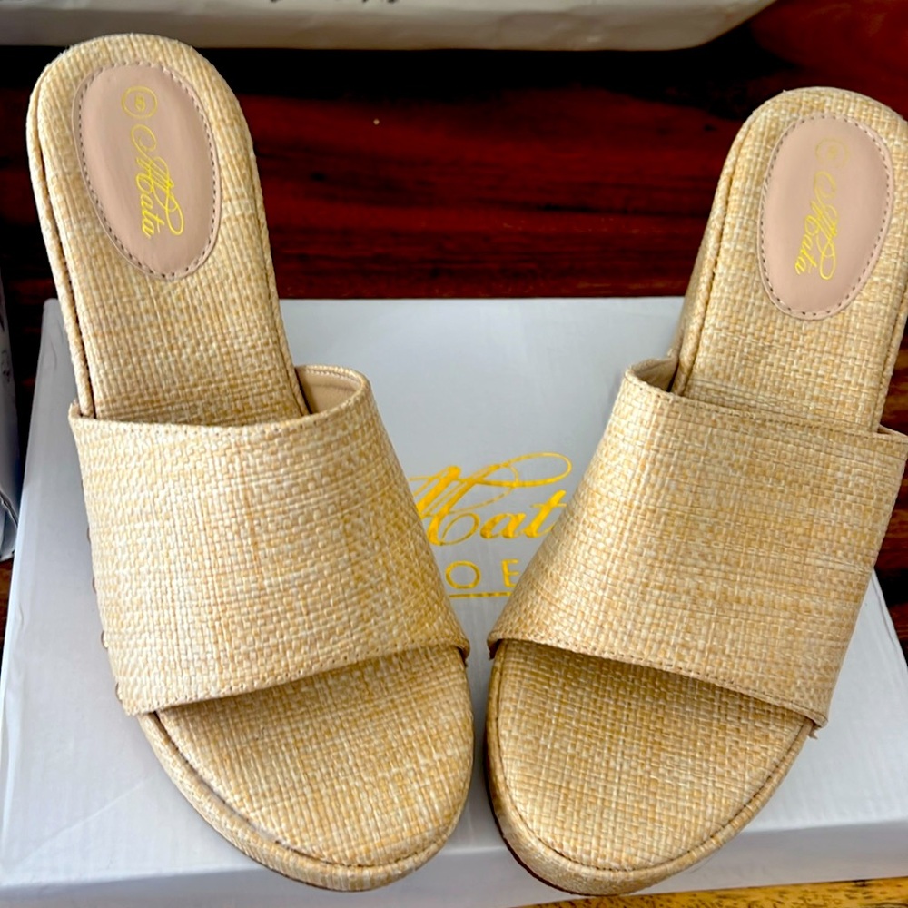 CUTE VACATION SUMMER MATA BEIGE RAFIA SIZE 8 NEW WEDGE HEEL SHOES